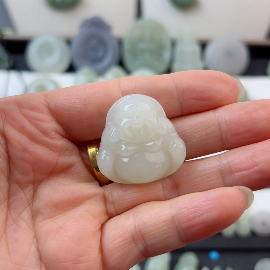 吊坠(赠链)未镶嵌和田玉特价