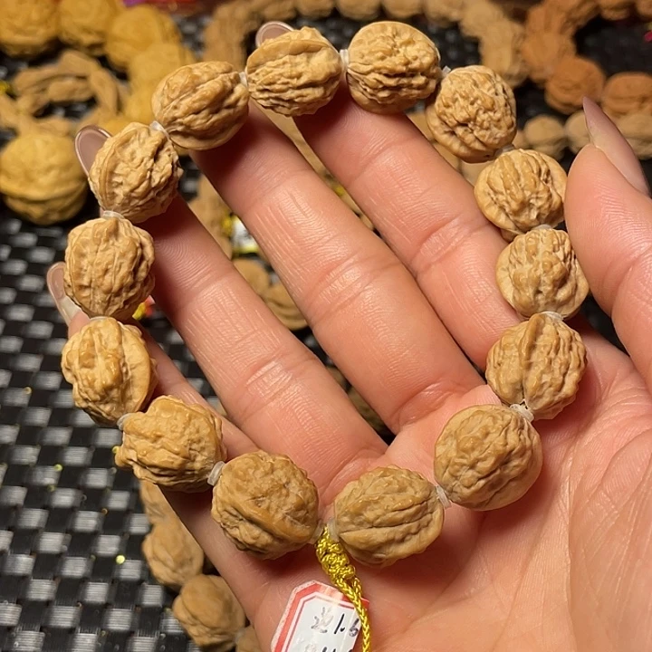 我***好核桃嵩山蛤蟆头手串儿