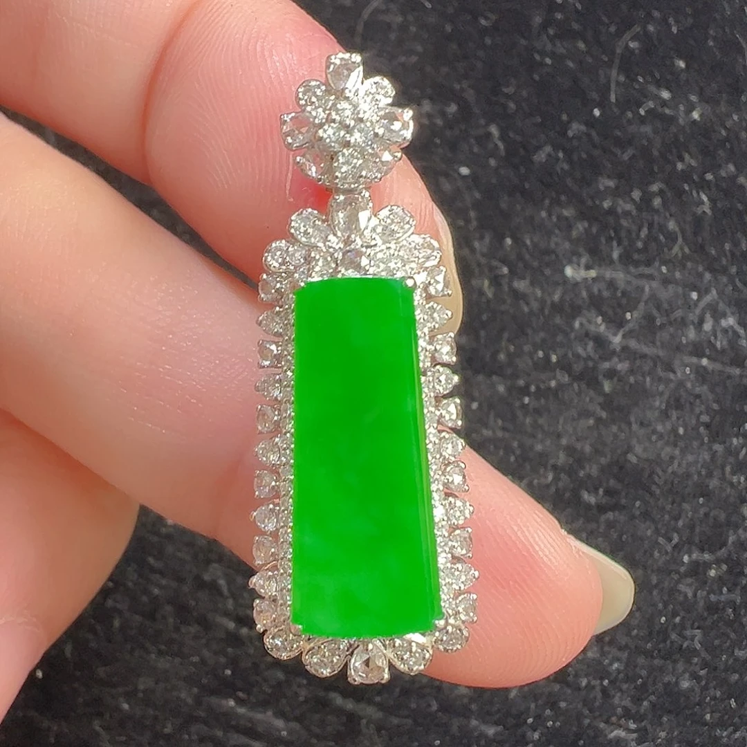 吊坠(不含链)18K金镶嵌翡翠