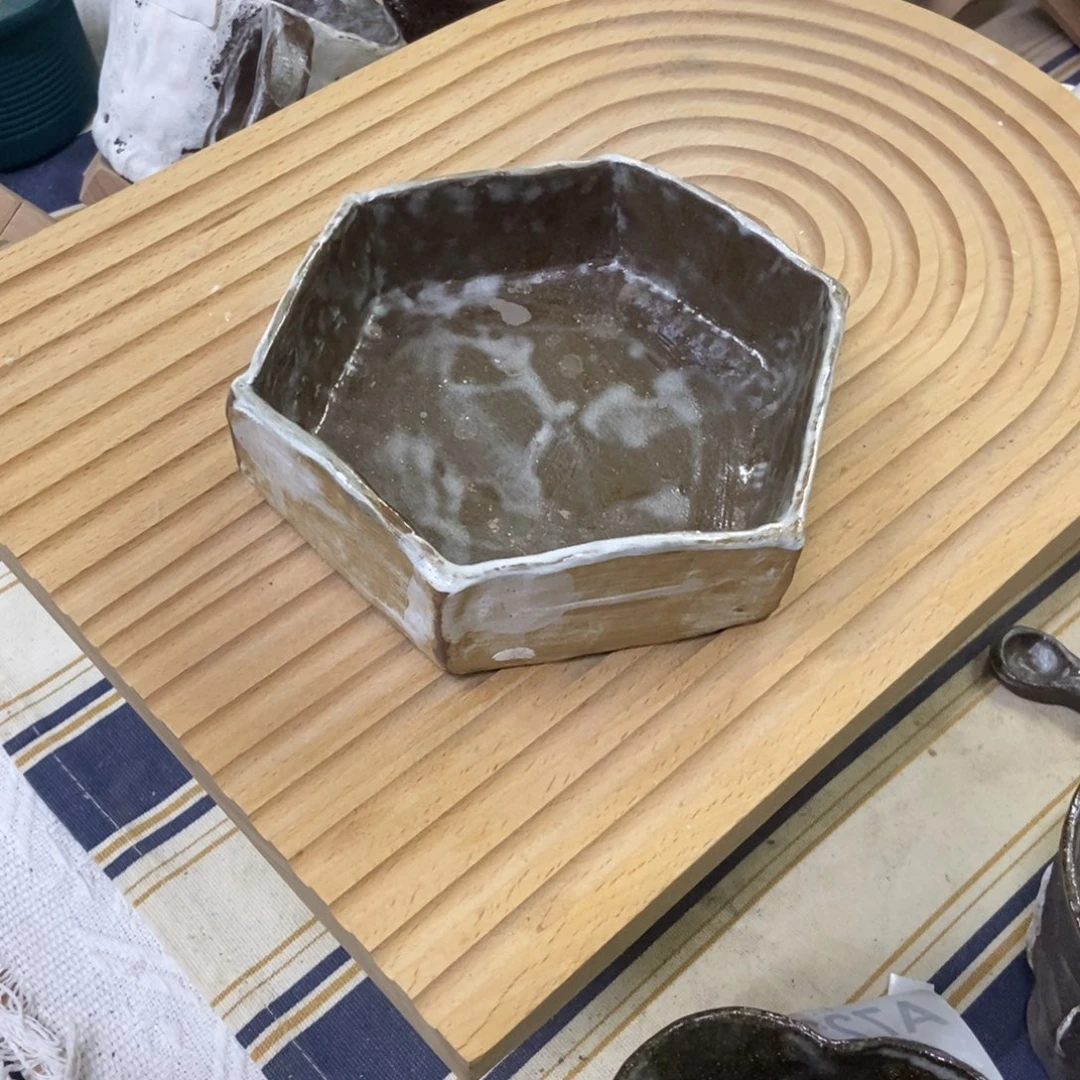 陶瓷手捏边型盘子