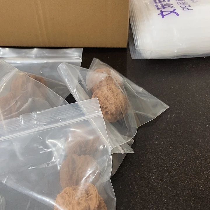 吊坠文玩核桃白手