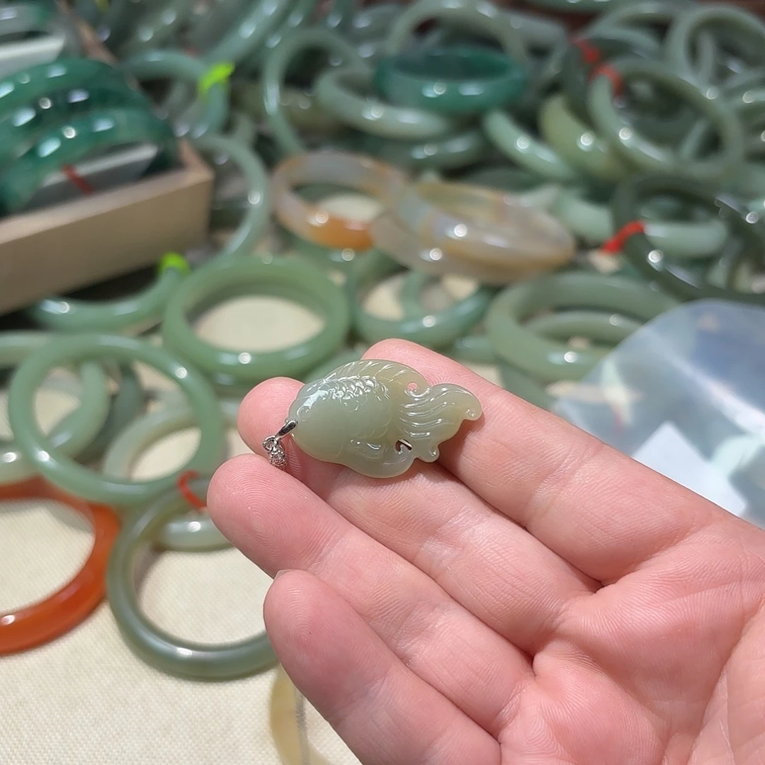 和田玉未镶嵌颈饰111