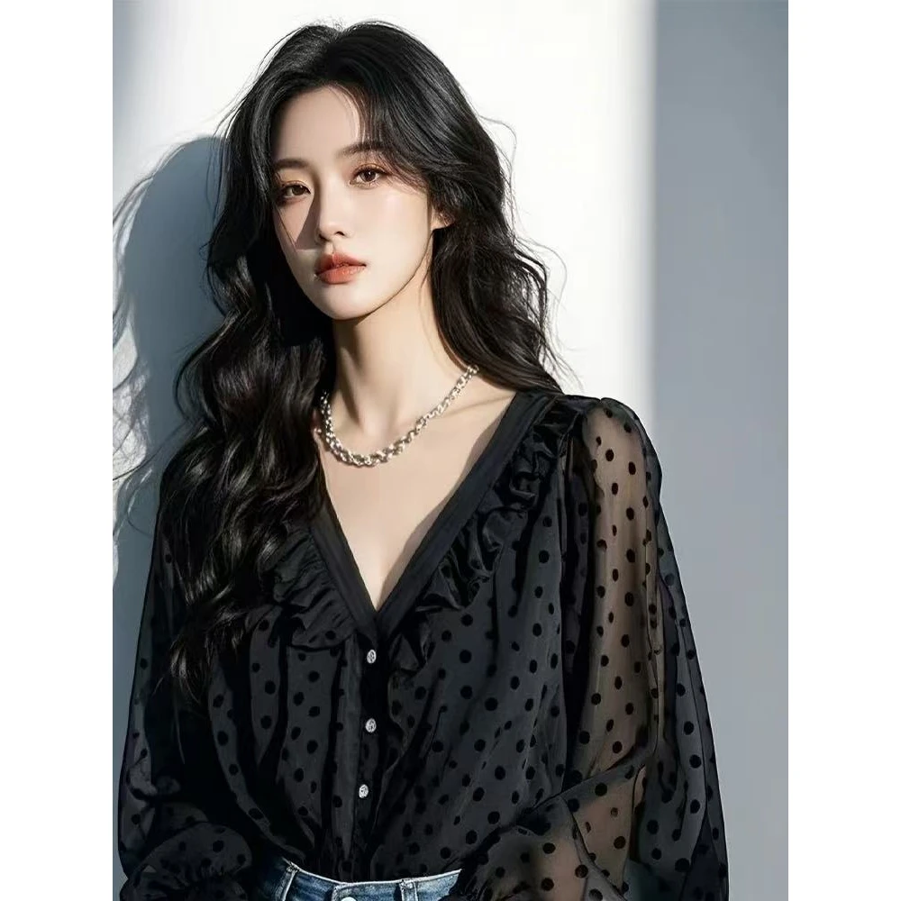 法式高级感独特超好看气质宽松上衣黑色波点荷叶边雪纺衬衫女春