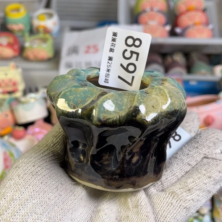 景德镇手工制作瑕疵8597