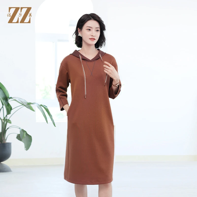 佐尔美秋季新款休闲时尚连帽七分袖气质秋冬显瘦连衣裙女E33LL03