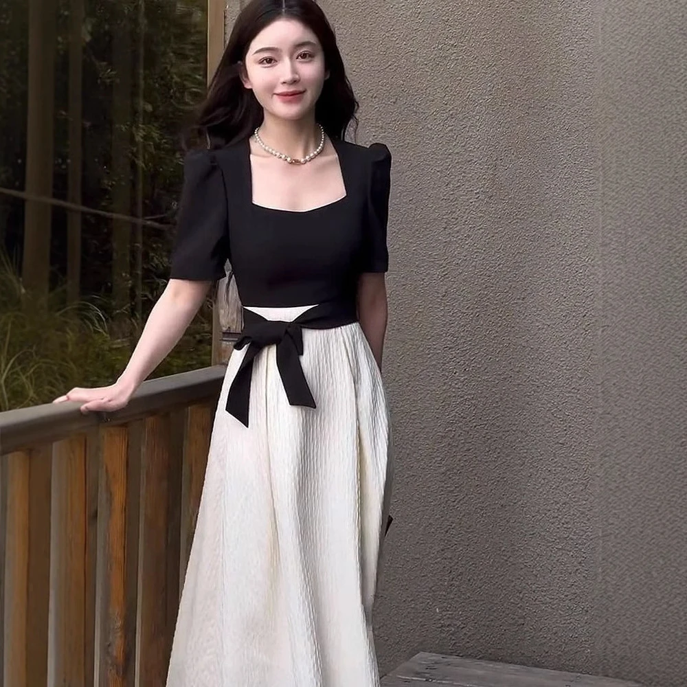 法式赫本风春夏设计感方领新款连衣裙女拼色设计感高腰显瘦长裙女