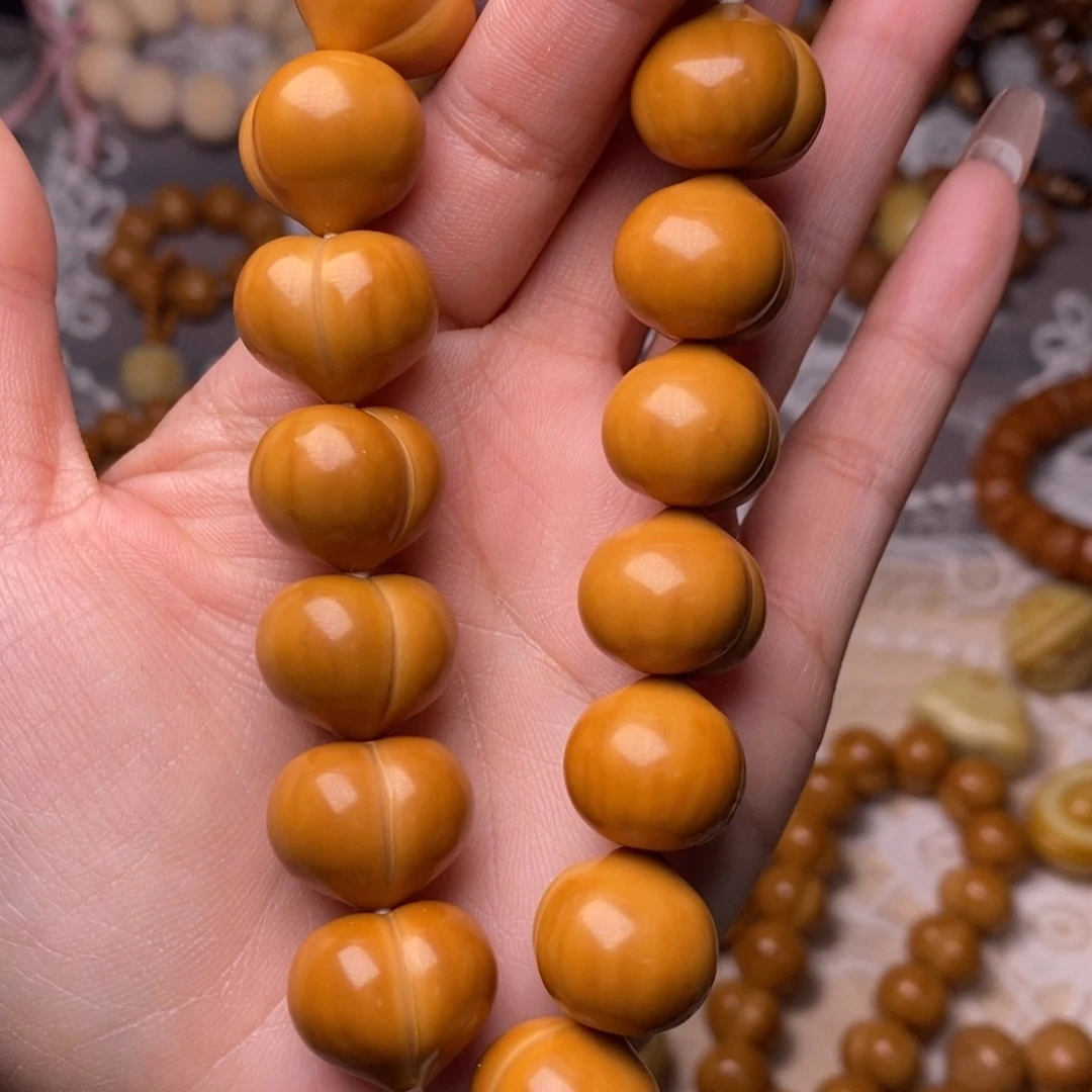 把件猴头核桃屁桃高定玻璃底