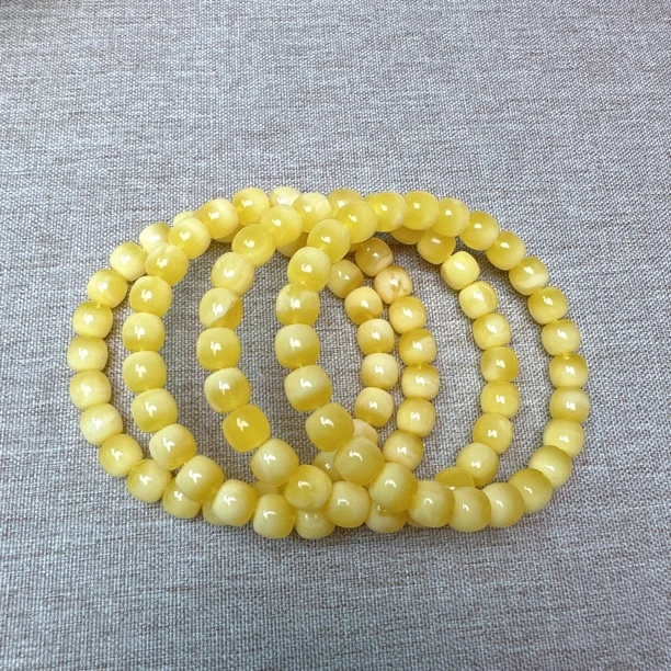 126-蜜蜡老行单圈8.6mm多样性发其一