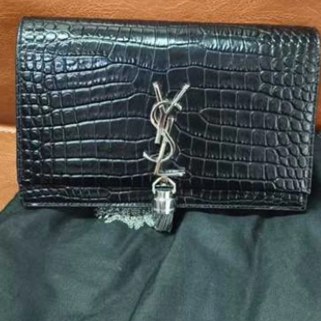 99新 YSL/圣罗兰 黑银鳄鱼压纹信封包尘袋BJM12-2577