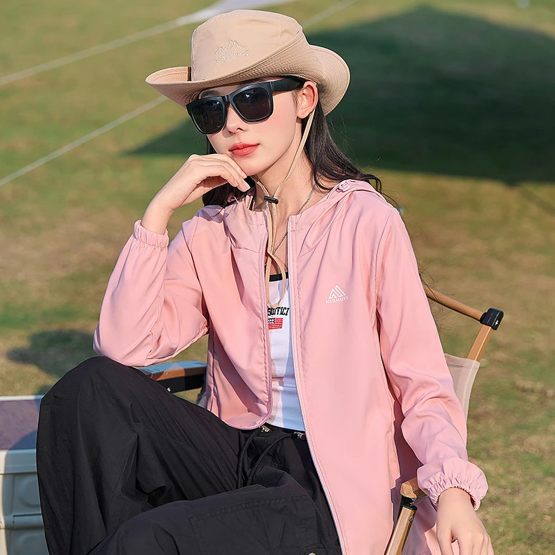 2025春季新款冲锋衣外套女韩版修身连帽防风透气薄款皮肤衣夹克