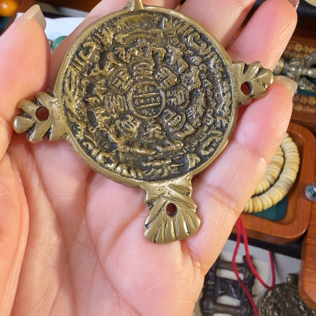 金属材质配件一个