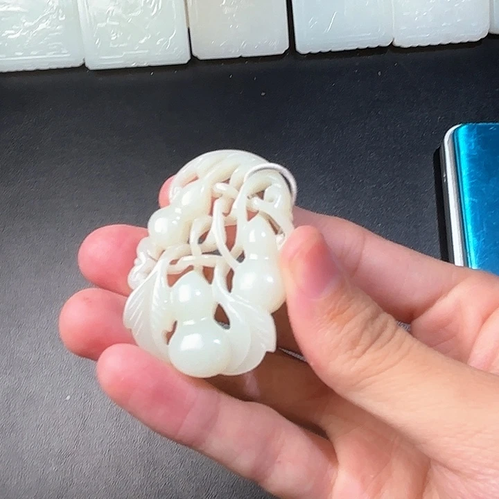 和田玉挂件未镶嵌那*师