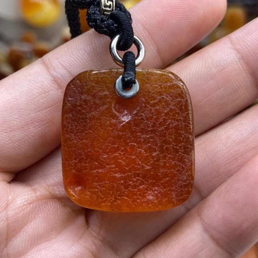 【闪购商品】琥珀颈饰未镶嵌