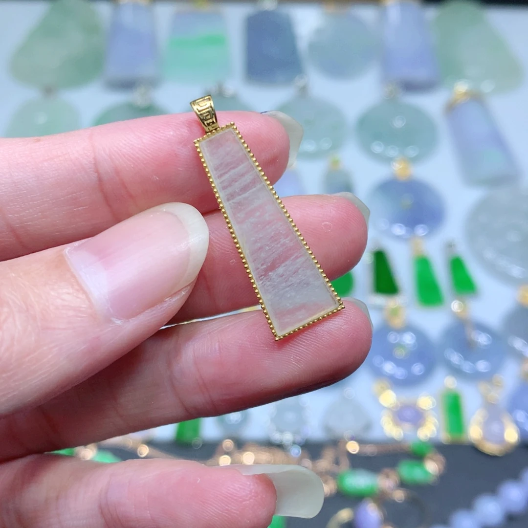 翡翠吊坠(不含链)18K金镶嵌