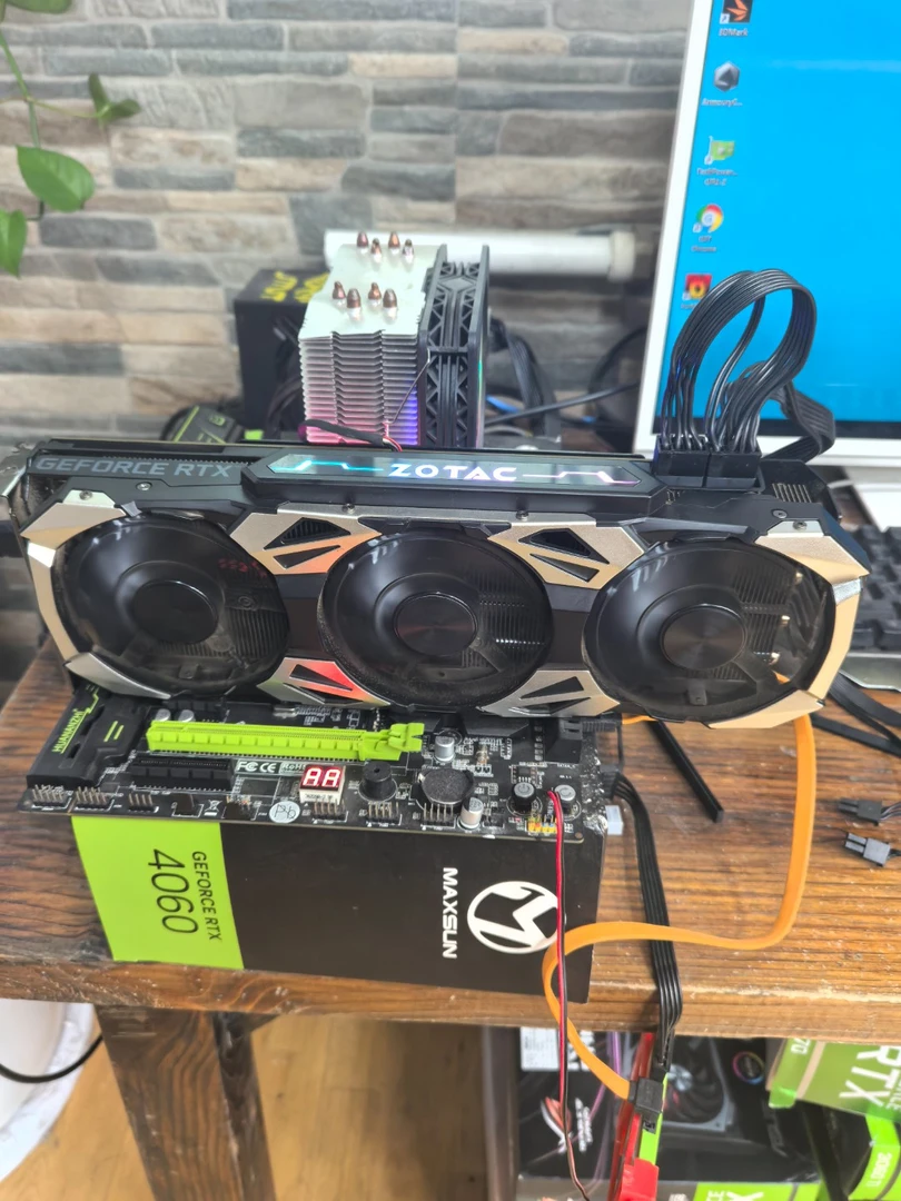 9新 ZOTAC/索泰 2070-8G-索泰天启 带小一个小风扇有灯效