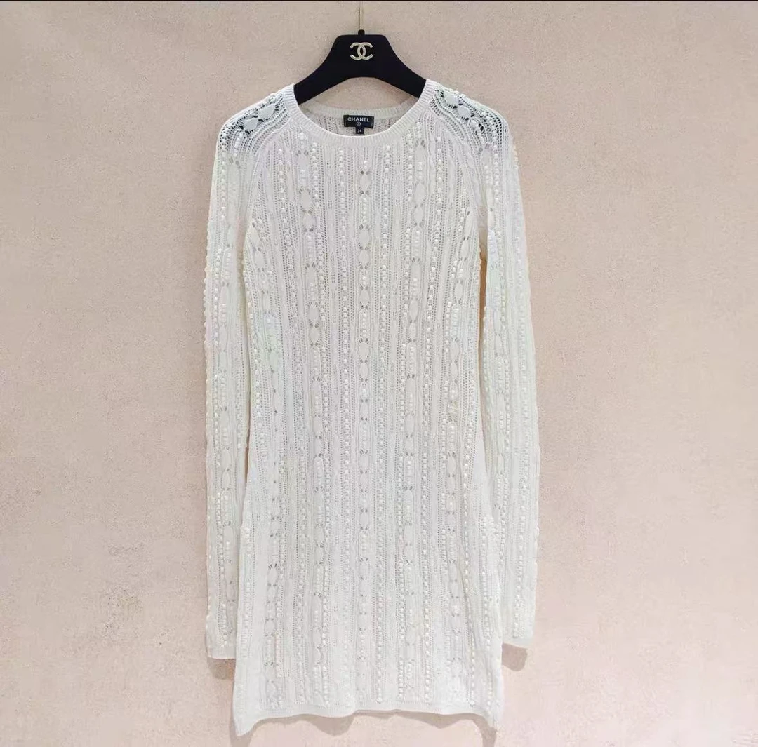 99新 Chanel/香奈儿 针织镂空长袖连衣裙 /36码