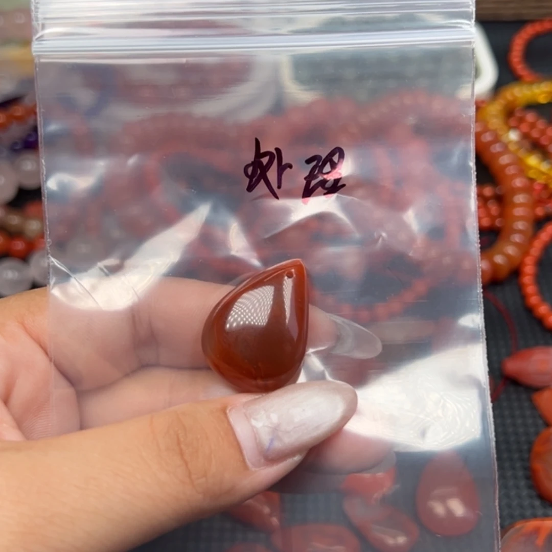 南红玛瑙未镶嵌手链