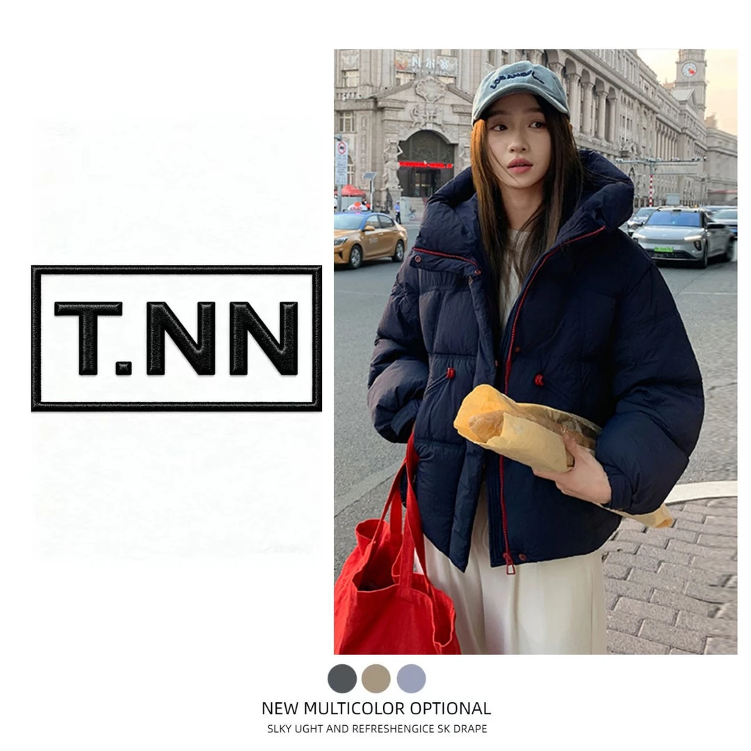 2025年冬新款轻奢云感泡芙设计感时尚加厚保暖连帽棉服女短款外套