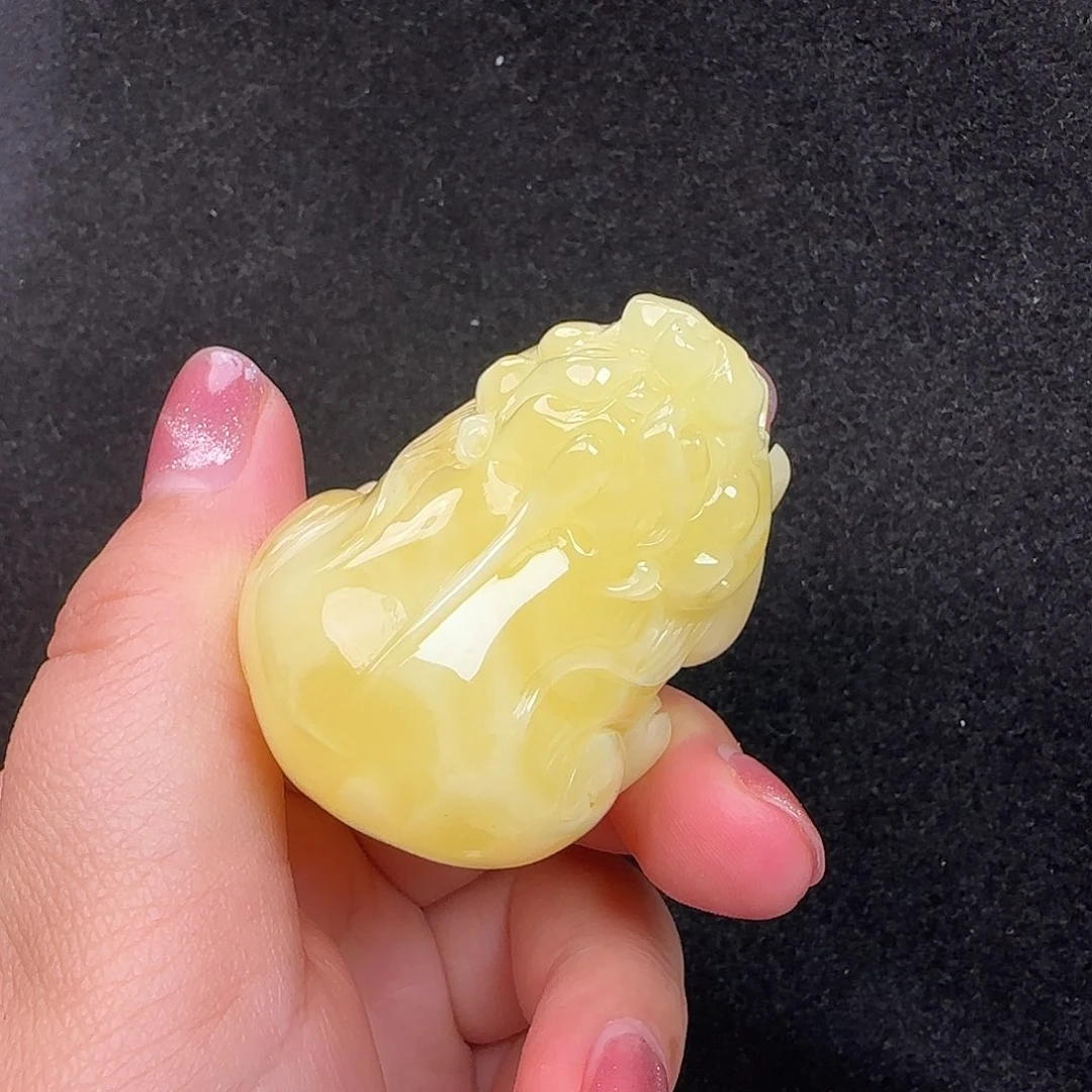 蜜蜡未镶嵌珠宝奇石