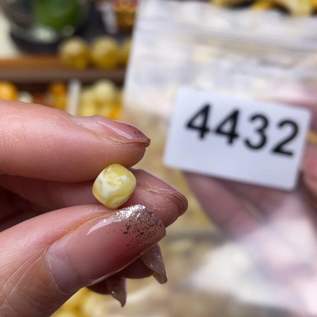 蜜蜡珠宝奇石未镶嵌7.2