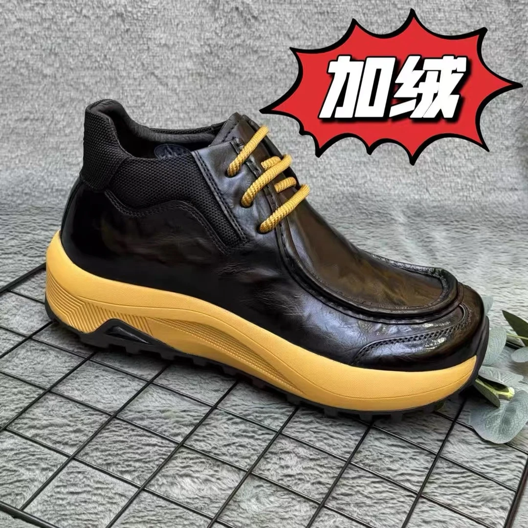 2025新款时尚百搭纯皮休闲板鞋男士运动户外休闲高端舒适透气潮鞋