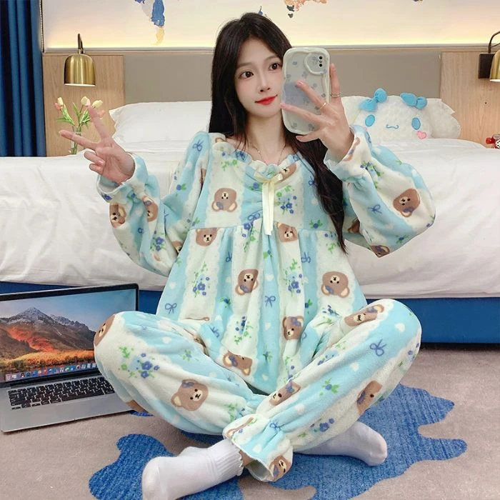 芯语婷秋冬季新款蓝条棕小熊睡衣法兰绒女保暖甜美卡通家居服套装