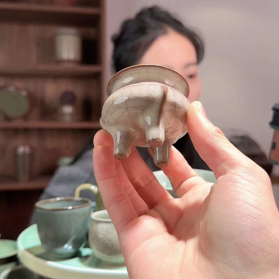 隔式炉哥窑香炉开片