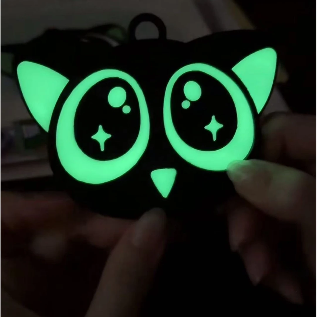 罗小黑晃晃黑猫徽章可爱耳朵可动钥匙挂链夜光冰箱贴手工3D打印