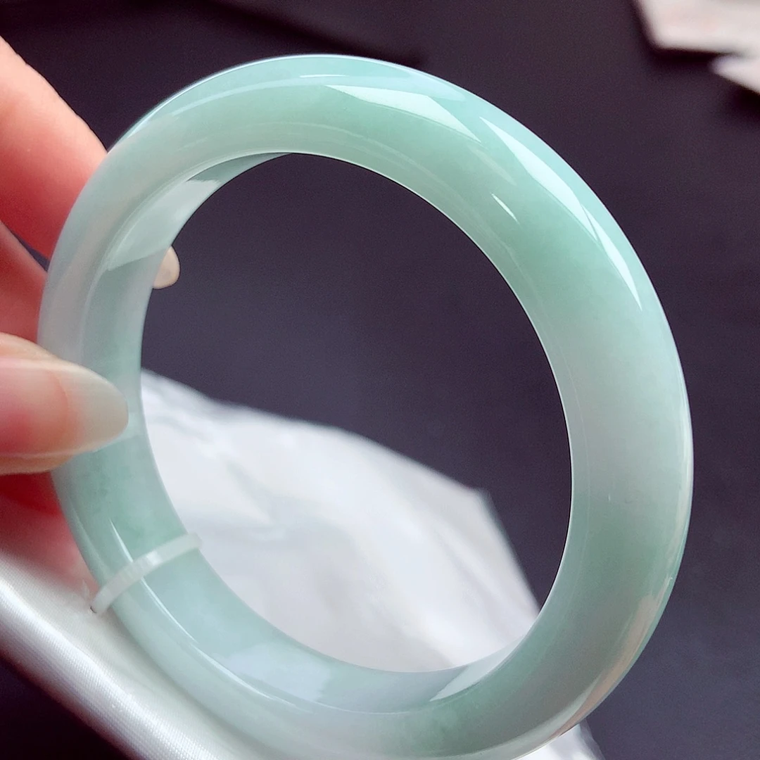 翡翠未镶嵌手镯58圈口