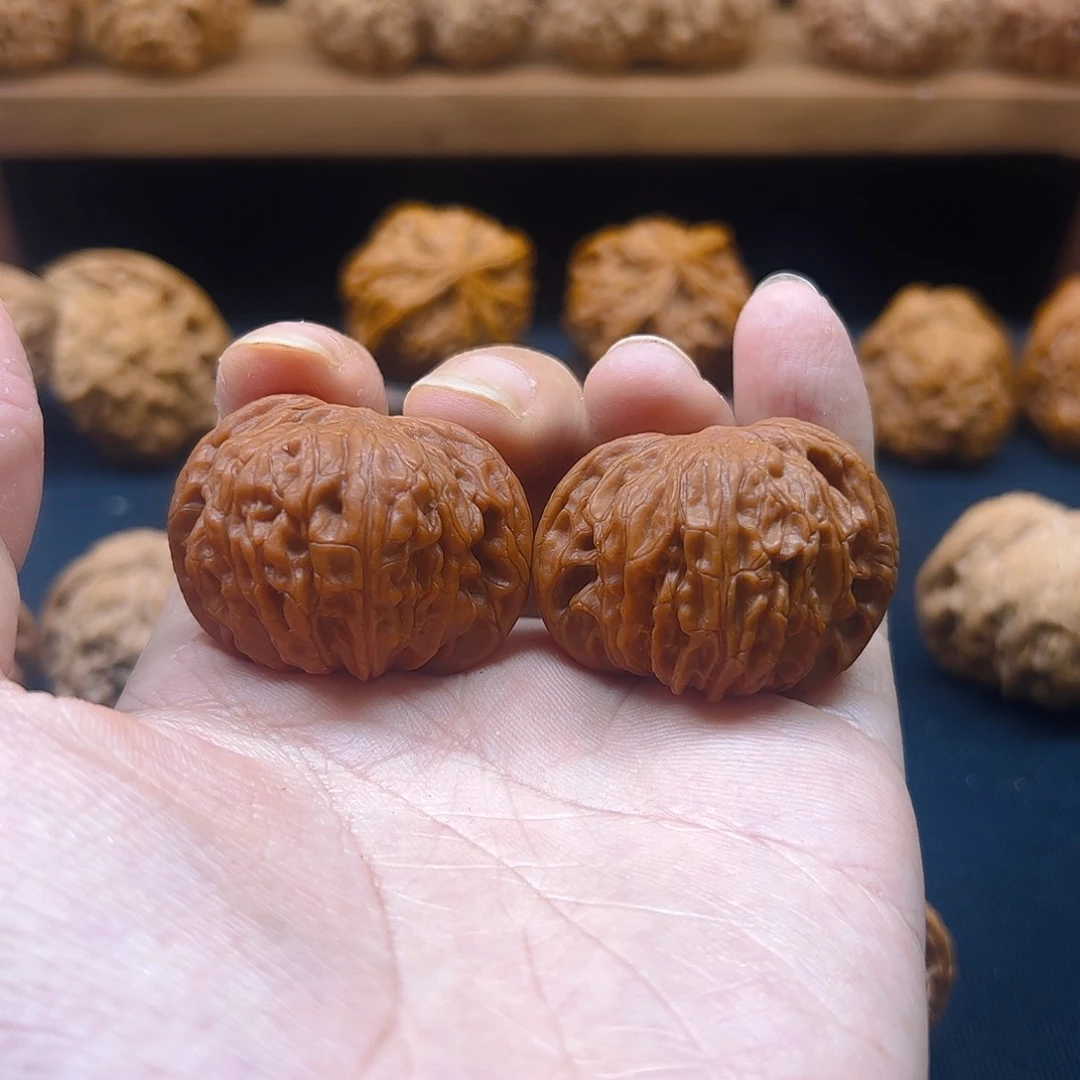 把件核桃蝴蝶对歪38全品