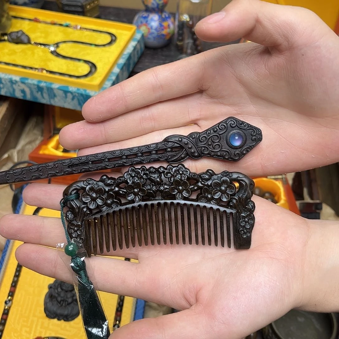 大叶紫檀（黑酸枝木类）