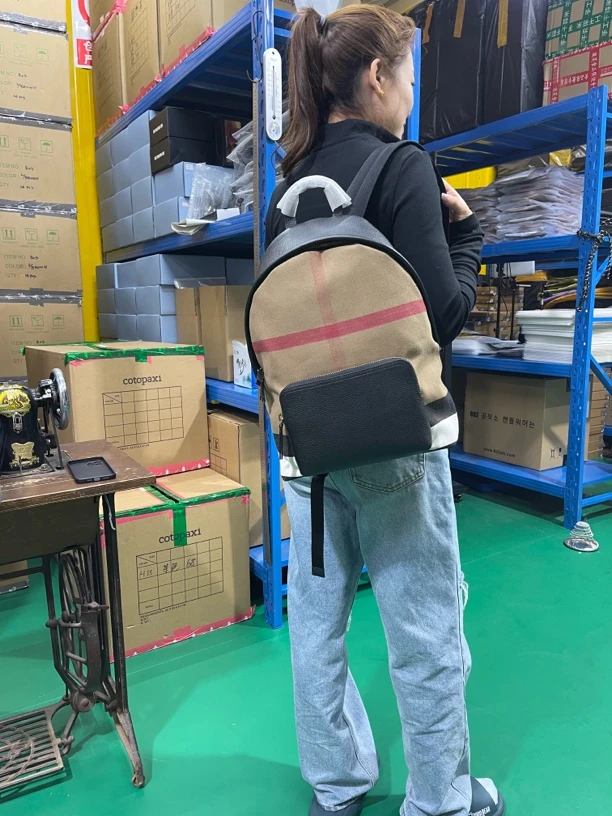 单肩斜挎包，牛皮拼接黄麻手提包