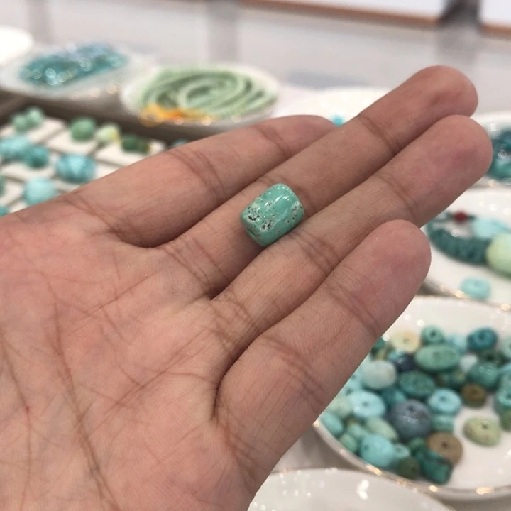 未镶嵌绿松石珠宝奇石