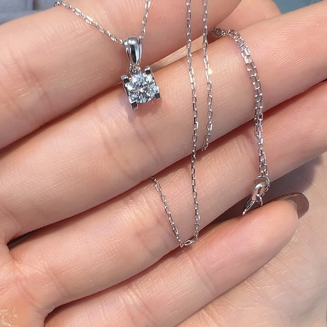 颈饰钻石18K金镶嵌40份