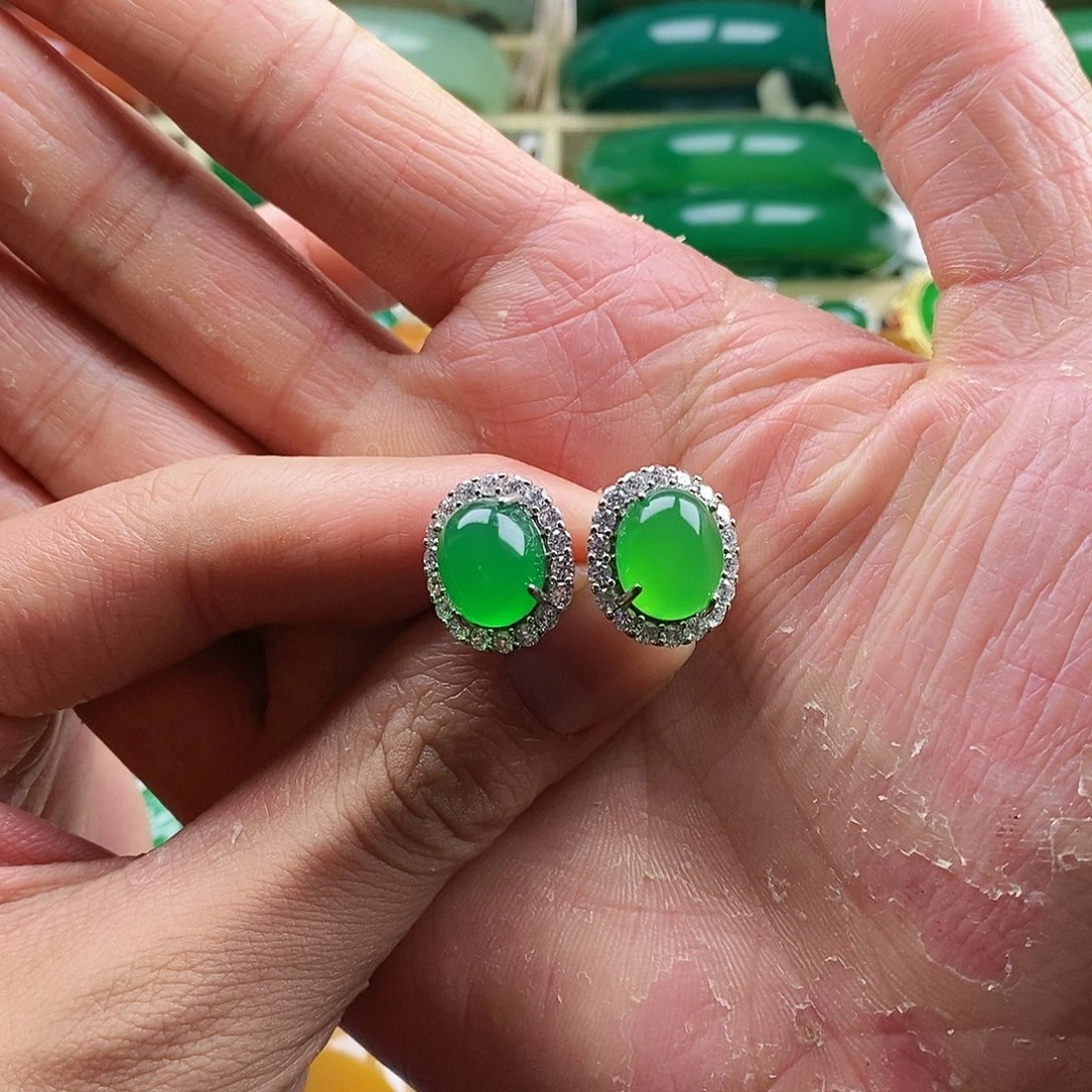 刘***姐合金耳钉玛瑙/玉髓