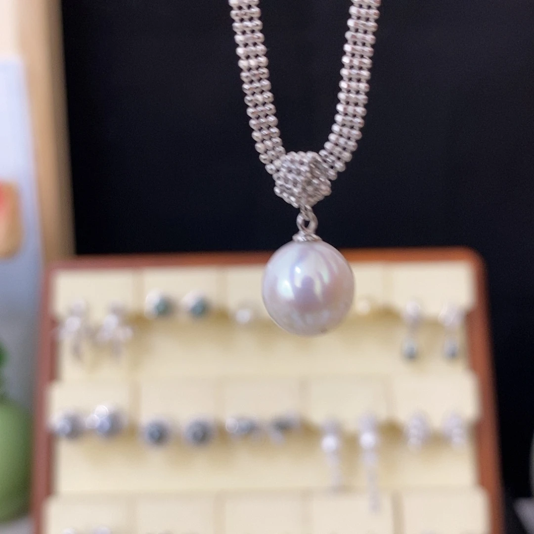 颈饰银S925镶嵌淡水珍珠