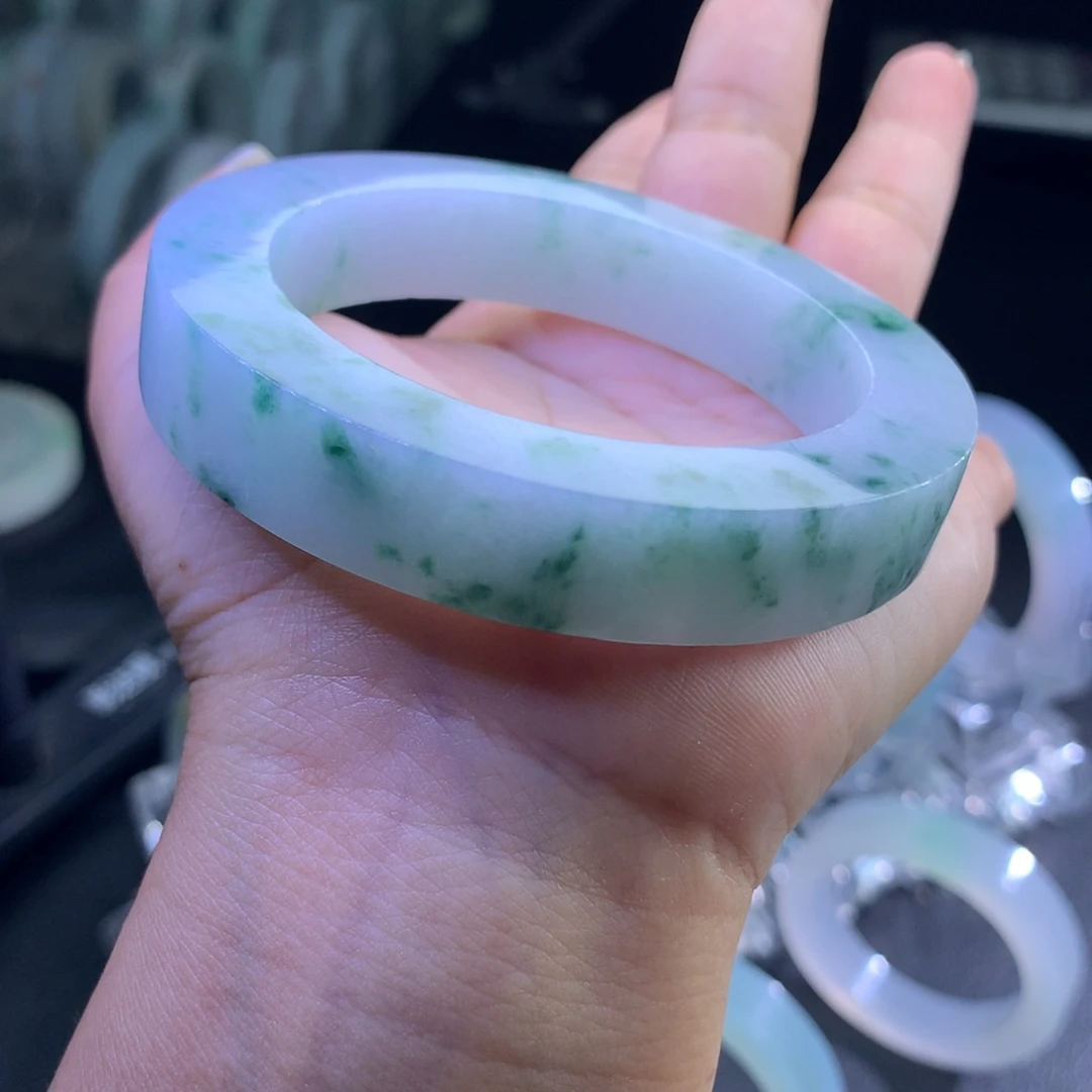 定制翡翠手镯未镶嵌一*手镯