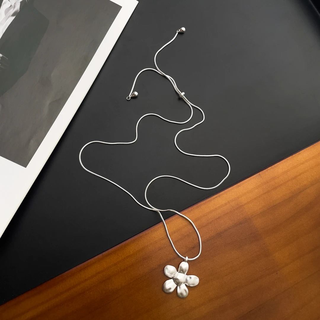 坠链均925银 【花朵】吊坠配925银蛇骨链时尚长款可调节