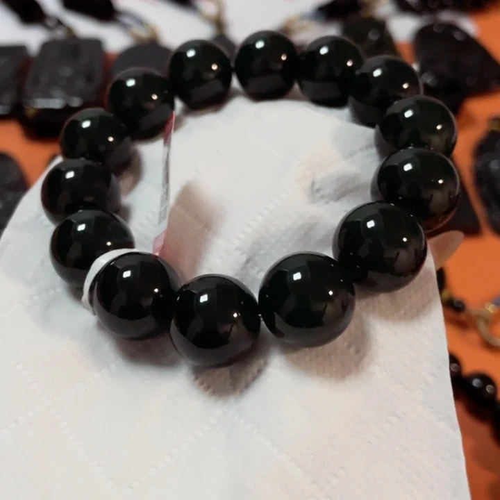 翡翠颈饰未镶嵌A***e翡翠吊坠