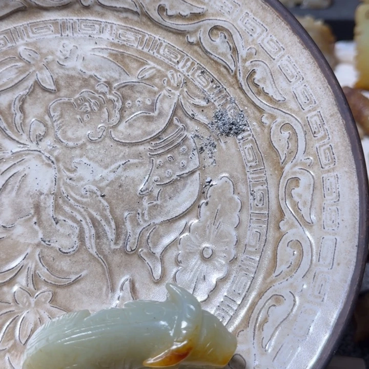 超***人瓷片刻花瓷盘11121111