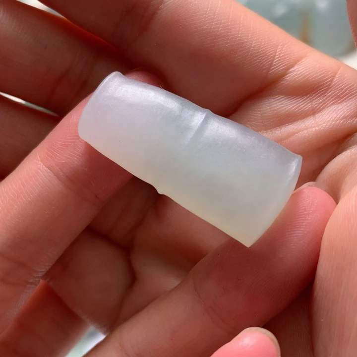 定制翡翠未镶嵌竹节