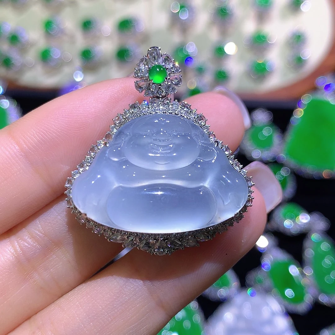 翡翠18K金镶嵌颈饰高冰波一刀切