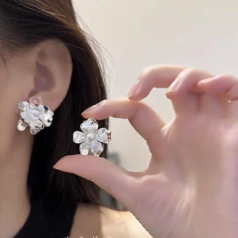 合金耳饰 A-199新款山茶花耳环优雅气质花朵轻奢法式气质复古8239