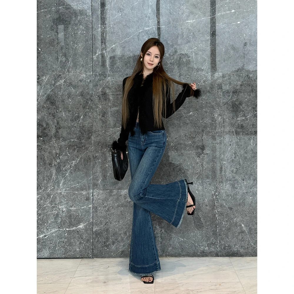 IFMR2025初新款时髦辣妹高腰弹力显瘦修身微喇裤子复古蓝牛仔裤女