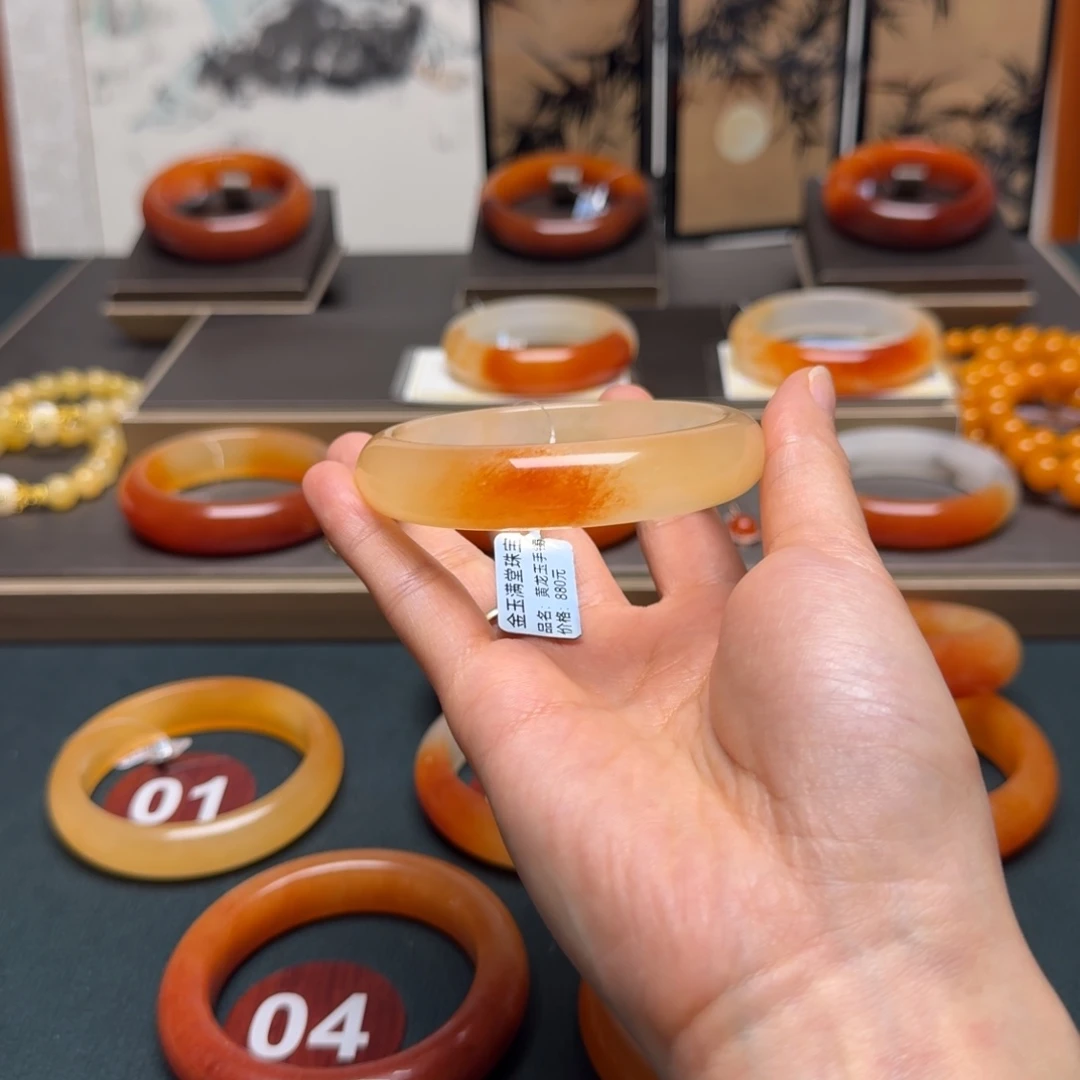 静***开未镶嵌手镯石英质玉