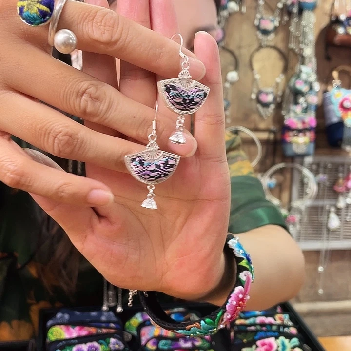 非金属锆石合金耳环