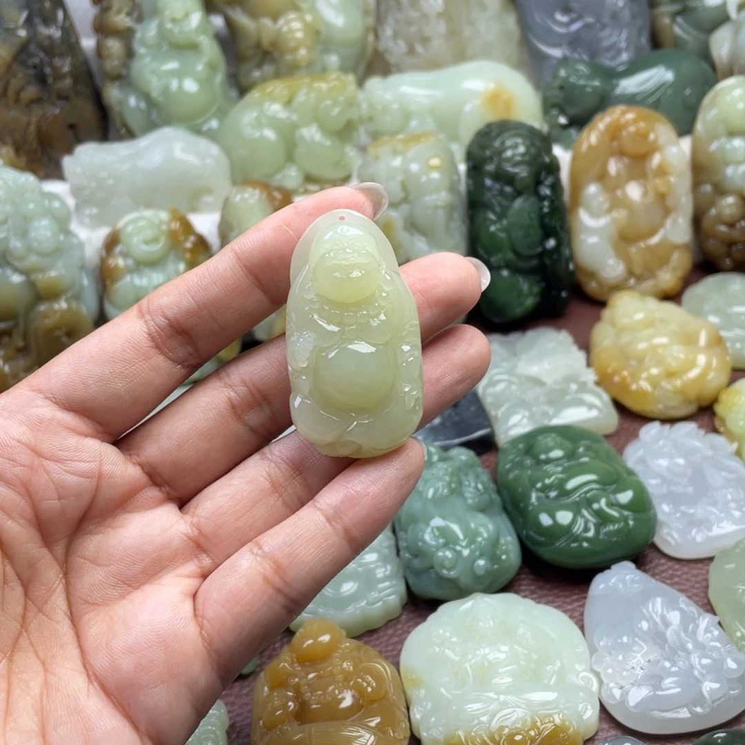 和田玉未镶嵌颈饰