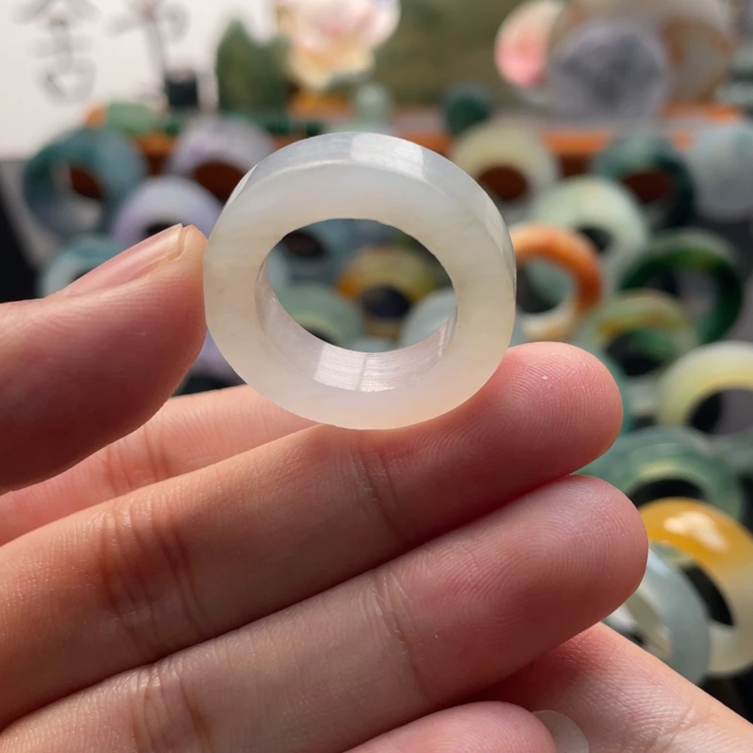 未镶嵌定制翡翠杏