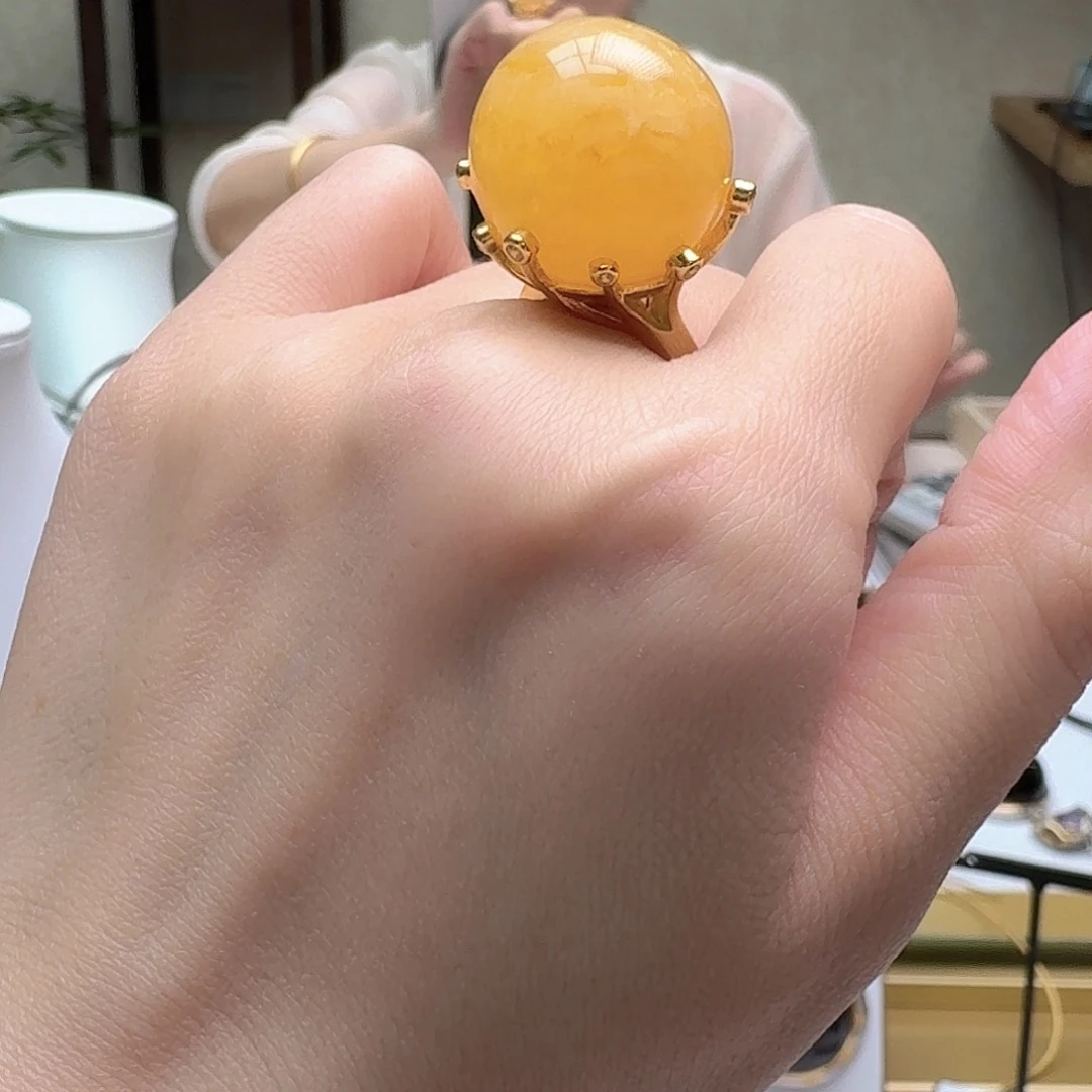 琥珀颈饰未镶嵌戒指