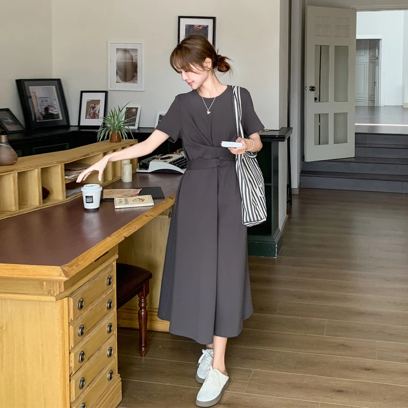 松弛感气质连衣裙女2025夏季新款韩版收腰显瘦氛围感慵懒风A字裙